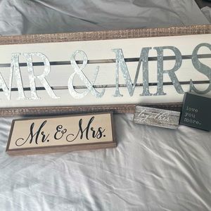4pc Mr. & Mrs. Newlywed wall art & decor set